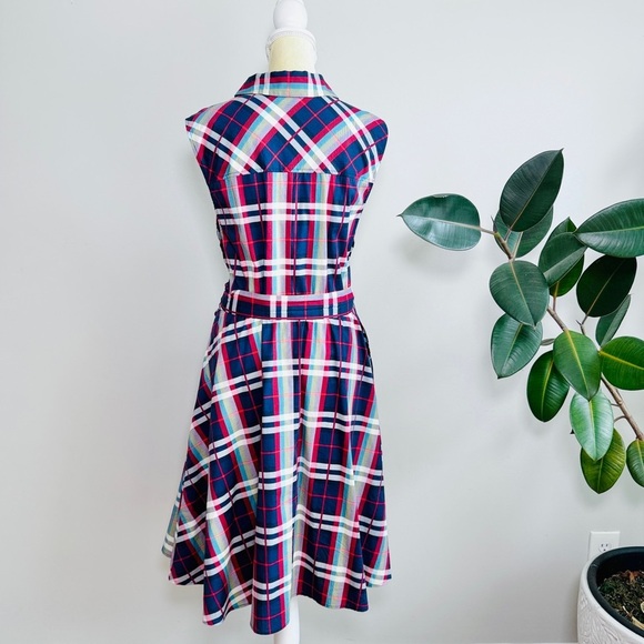 Torrid Poplin Collared plaid Shirt Dress - Picture 6 of 9